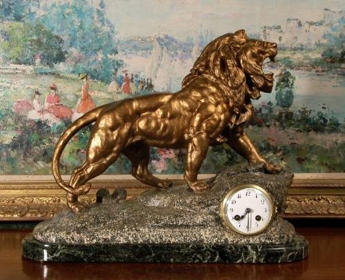 fig 3. ***** SOLD ***** Lion rugissant sur un rocher after T.F. Cartier